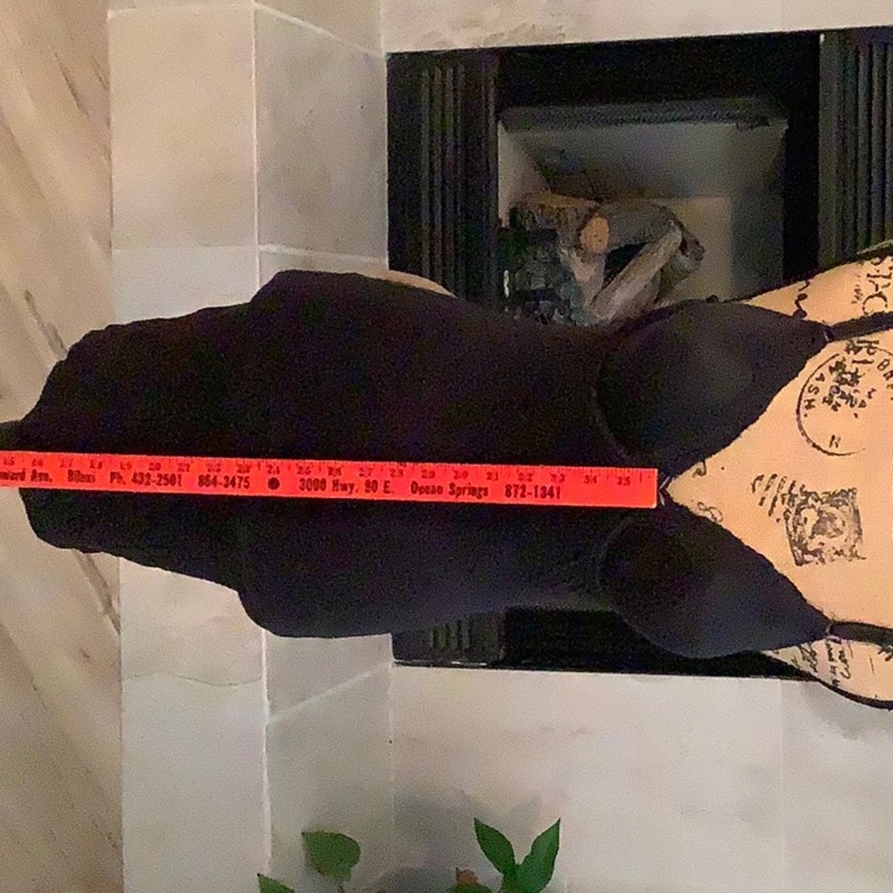 Body shaper, Maidenform. Used but in great condition. Size 34D, black